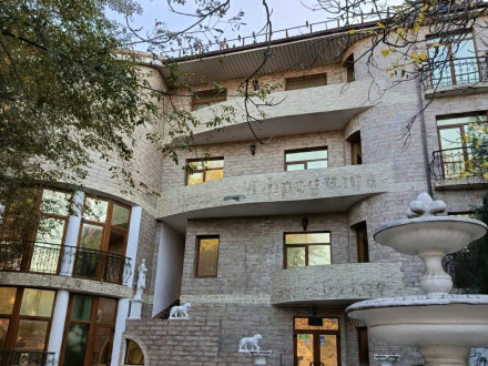 Аренда помещения свободного назначения 200 м² Галерейная улица 3А 