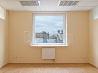 Аренда офиса 257 м² Большой проспект Петроградской стороны 48