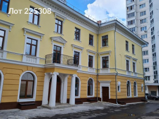 Продажа отдельно стоящего здания 2100 м² улица Чистова 10 