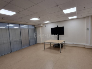 Фотография Аренда офиса, 542 м² , Уральская улица 4  №6