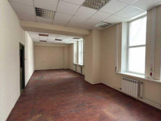 Фотография Аренда помещения свободного назначения, 1112 м² , Кольская улица 12  №3