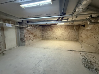 Фотография Аренда помещения свободного назначения, 300 м² , Антона Валека ул 12  №9