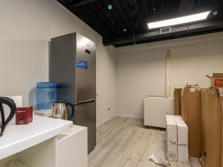 Фотография Продажа помещения свободного назначения, 991 м² , улица Каховка 20А  №20