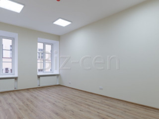 Аренда офиса 30 м² Захарьевская улица 25