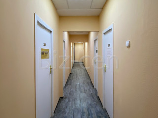 Фотография Аренда офиса, 10 м² , Суворовская улица 2А №4 Фотография Аренда офиса, 10 м² , Суворовская улица 2А №4