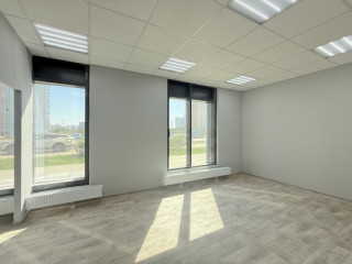 Фотография Продажа помещения свободного назначения, 83 м² , Крауля ул 194 №5 Фотография Продажа помещения свободного назначения, 83 м² , Крауля ул 194 №5