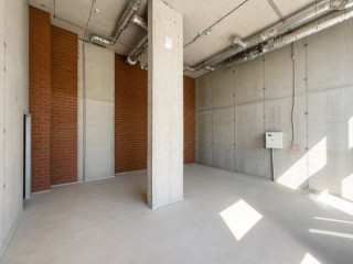 Фотография Продажа помещения свободного назначения, 52 м² , Крауля ул 194 №2 Фотография Продажа помещения свободного назначения, 52 м² , Крауля ул 194 №2