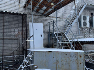 Фотография Аренда помещения свободного назначения, 375 м² , улица Тимме 28  №4