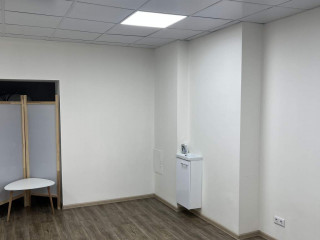 Фотография Аренда помещения свободного назначения, 42 м² , набережная Северной Двины 88  №4
