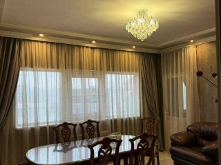 Фотография Аренда помещения свободного назначения, 500 м² , Революционная улица 49Б  №16