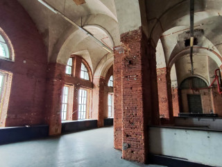 Фотография Аренда помещения свободного назначения, 1209 м² , Арсенальная набережная 1  №1